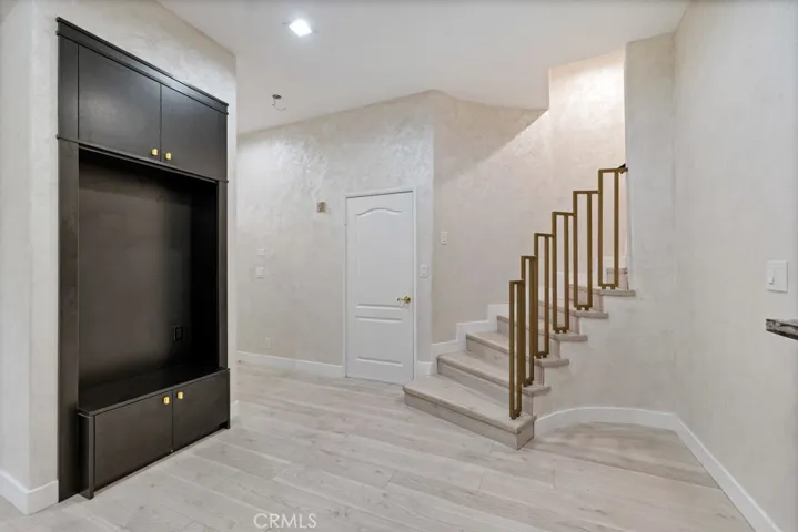 10659 Bloomfield Street, Toluca Lake, California 91602