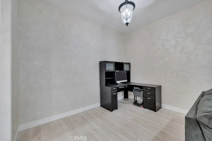 10659 Bloomfield Street, Toluca Lake, California 91602