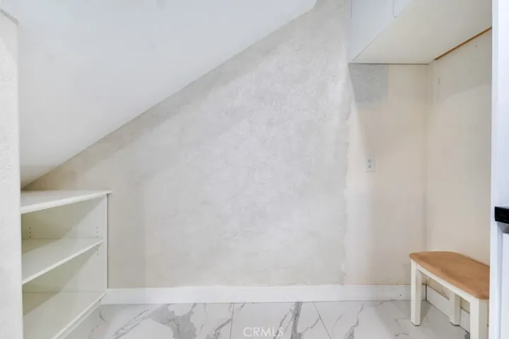 10659 Bloomfield Street, Toluca Lake, California 91602