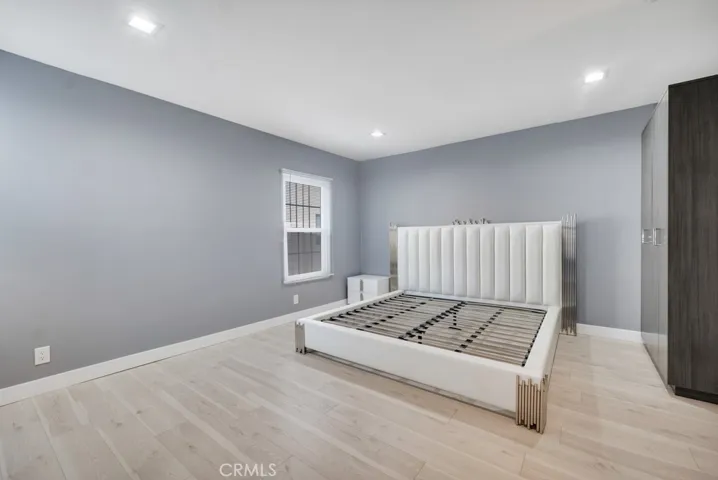 10659 Bloomfield Street, Toluca Lake, California 91602