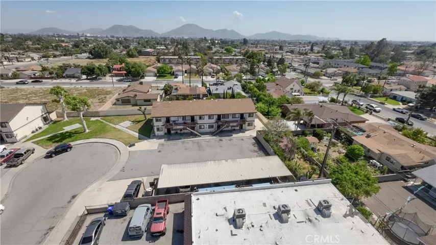9064 Sewell Avenue, Fontana, California 92335