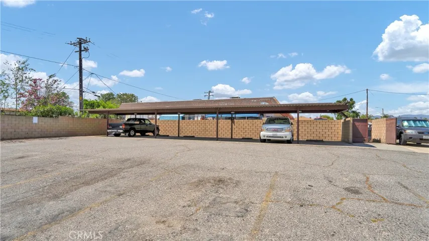 9064 Sewell Avenue, Fontana, California 92335