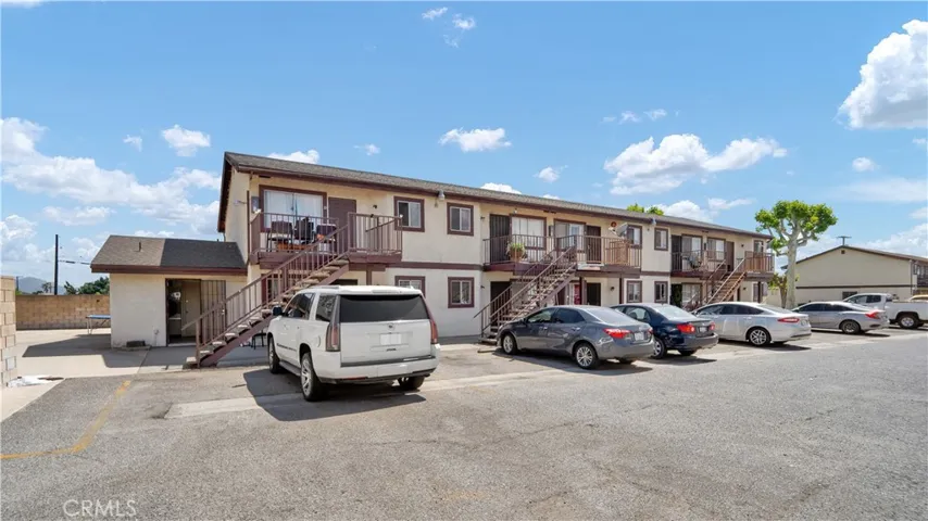 9075 Sewell Avenue, Fontana, California 92335