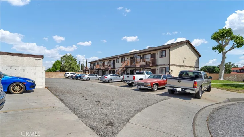 9075 Sewell Avenue, Fontana, California 92335