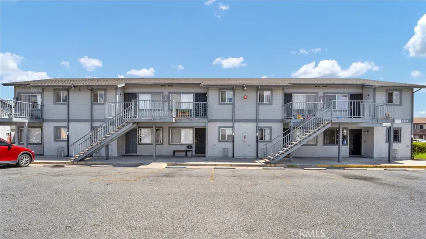 9049 Sewell Avenue, Fontana, California 92335
