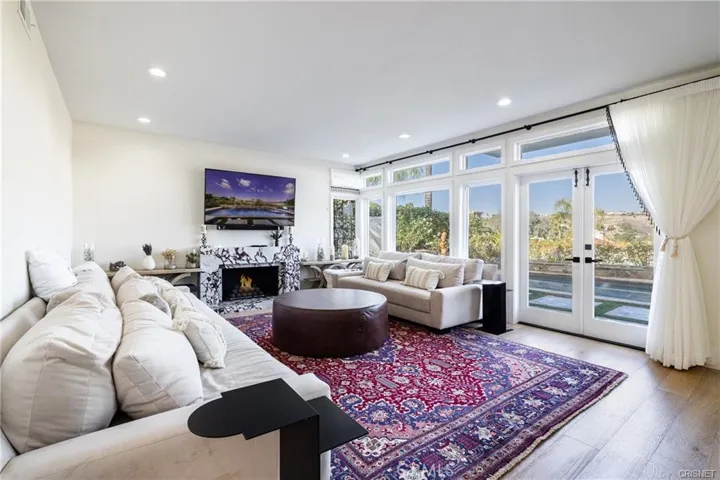 3626 Paseo Primario, Calabasas, California 91302