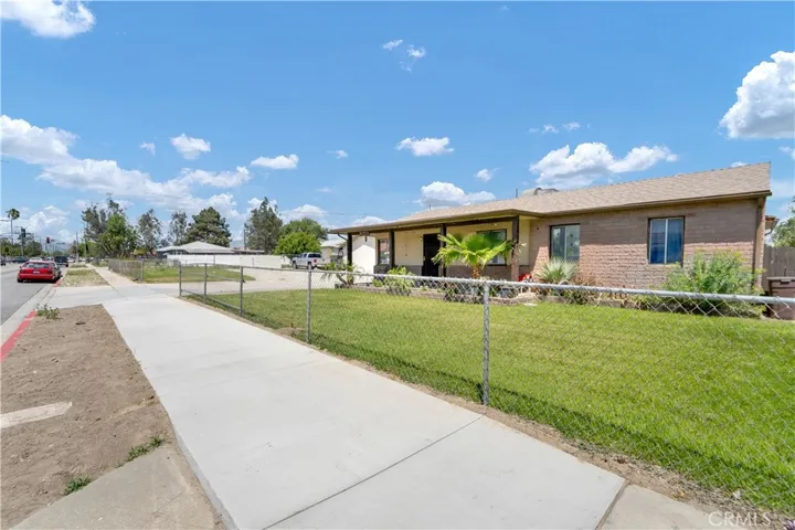 9343 9353 Juniper Avenue, Fontana, California 92335