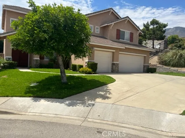 4820 Huntsmen Place, Fontana, California 92336