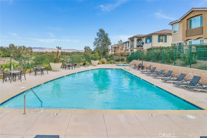 235 Morro Way 1, Simi Valley, California 93065