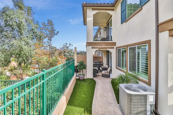 235 Morro Way 1, Simi Valley, California 93065