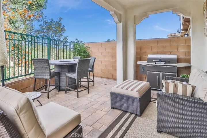 235 Morro Way 1, Simi Valley, California 93065