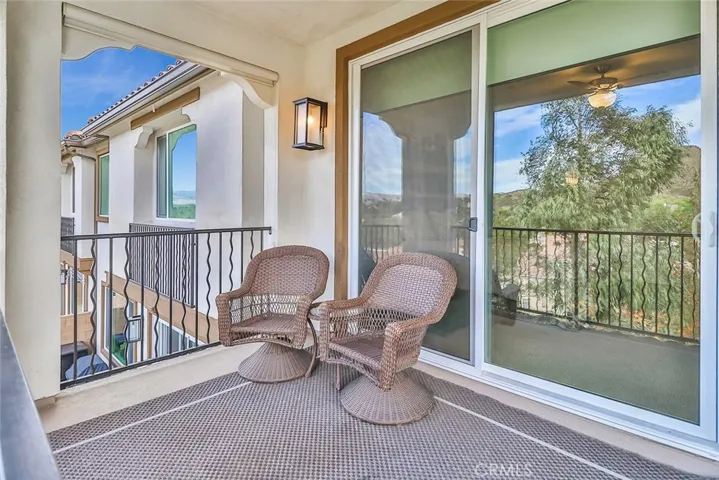 235 Morro Way 1, Simi Valley, California 93065