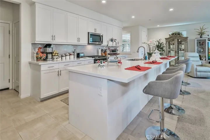 235 Morro Way 1, Simi Valley, California 93065
