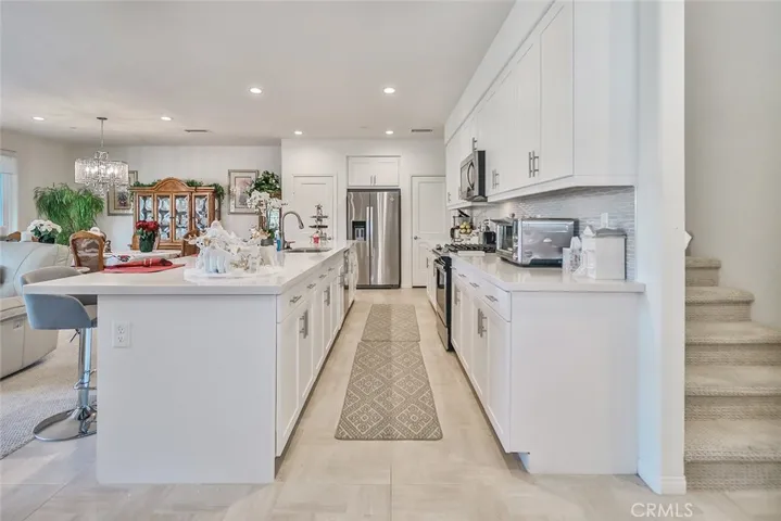 235 Morro Way 1, Simi Valley, California 93065