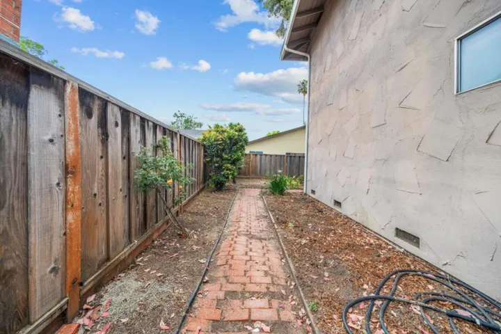 1055 Tuers Court, San Jose, California 95121