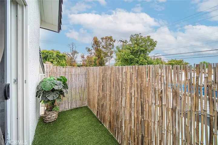 5808 Pioneer Boulevard, Whittier, California 90606
