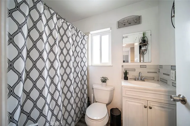 5808 Pioneer Boulevard, Whittier, California 90606