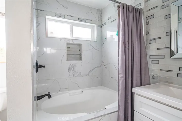 5808 Pioneer Boulevard, Whittier, California 90606