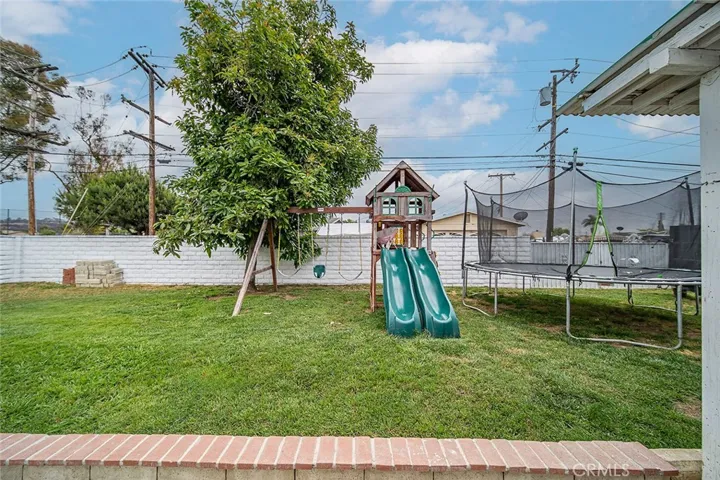 5808 Pioneer Boulevard, Whittier, California 90606