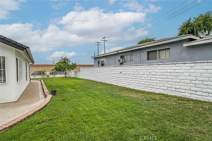 5808 Pioneer Boulevard, Whittier, California 90606