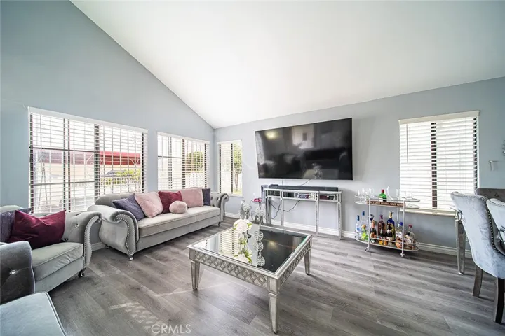 5808 Pioneer Boulevard, Whittier, California 90606