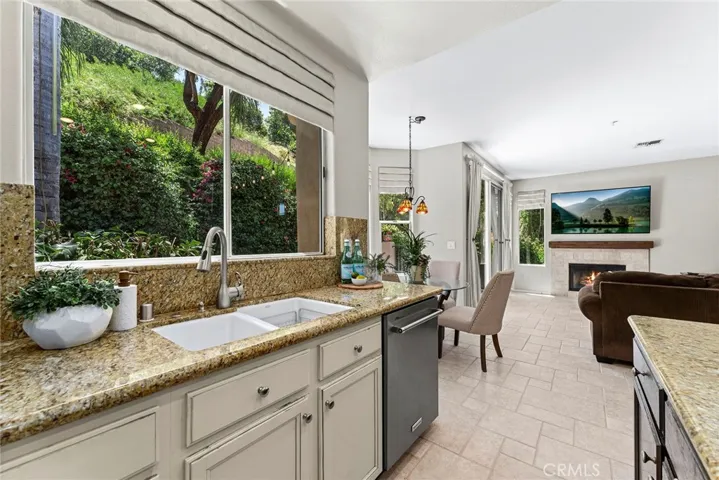 338 S San Vicente Lane, Anaheim Hills, California 92807