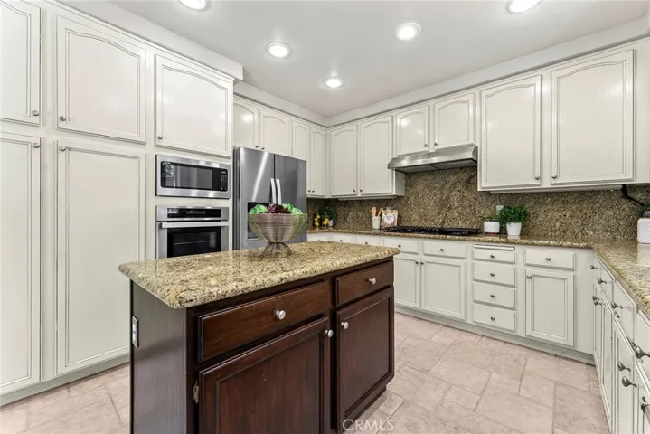 338 S San Vicente Lane, Anaheim Hills, California 92807