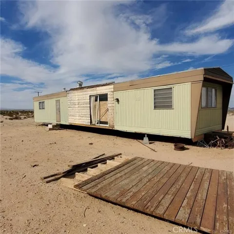 4343 Bagdad Hwy, 29 Palms, California 92277