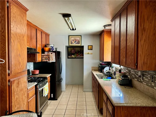 9072 Juniper Avenue, Fontana, California 92335