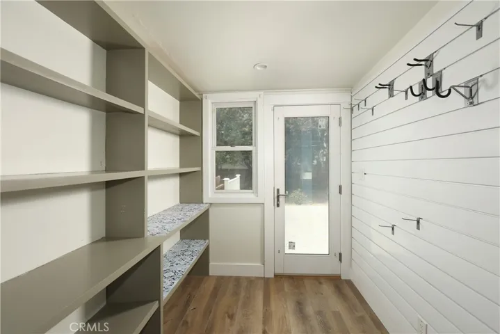 3702 Seneca Avenue, Los Angeles, California 90039