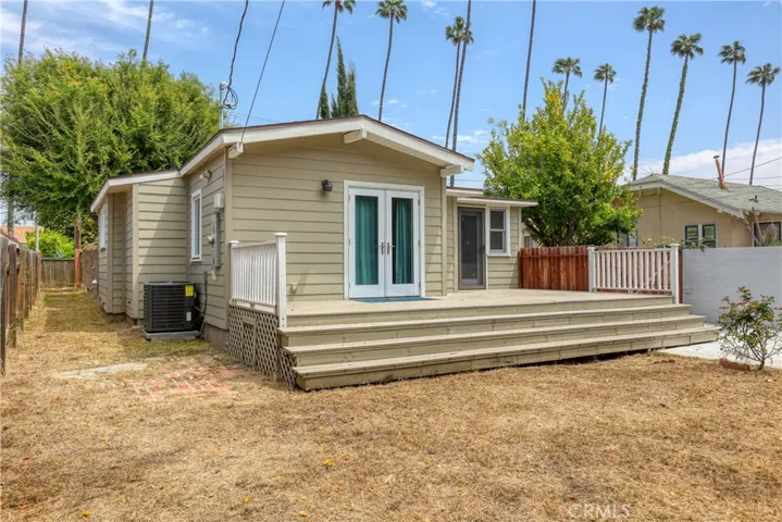 3702 Seneca Avenue, Los Angeles, California 90039