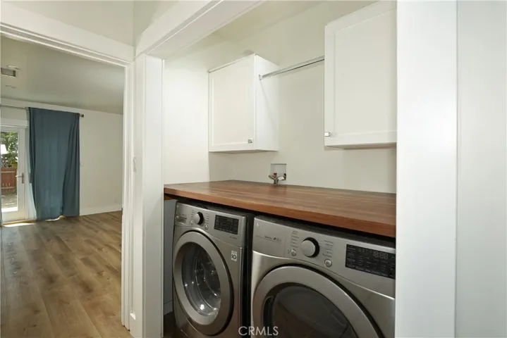 3702 Seneca Avenue, Los Angeles, California 90039