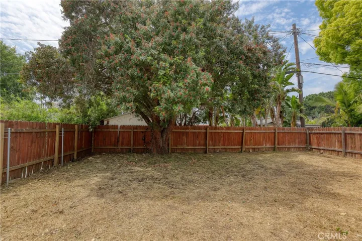 3702 Seneca Avenue, Los Angeles, California 90039
