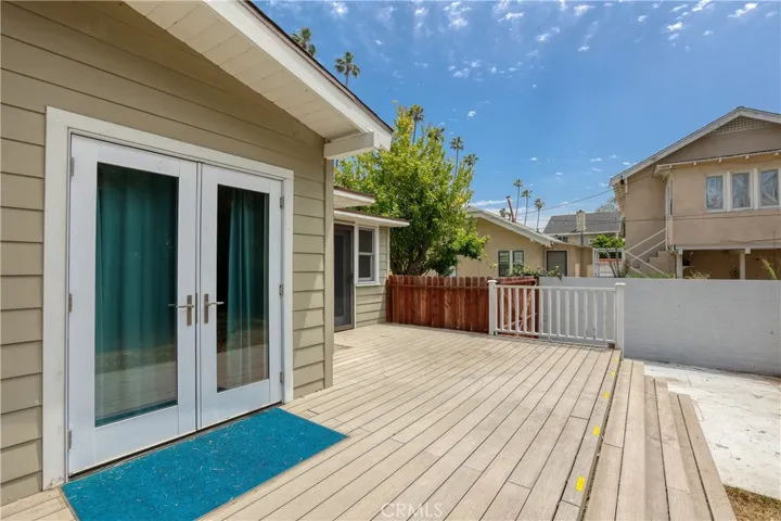 3702 Seneca Avenue, Los Angeles, California 90039