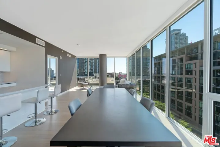1050 S Grand Avenue 1001, Los Angeles, California 90015