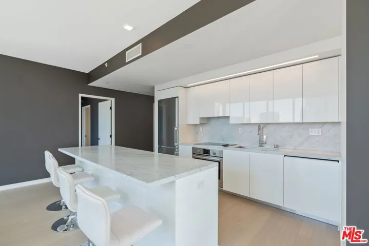 1050 S Grand Avenue 1001, Los Angeles, California 90015
