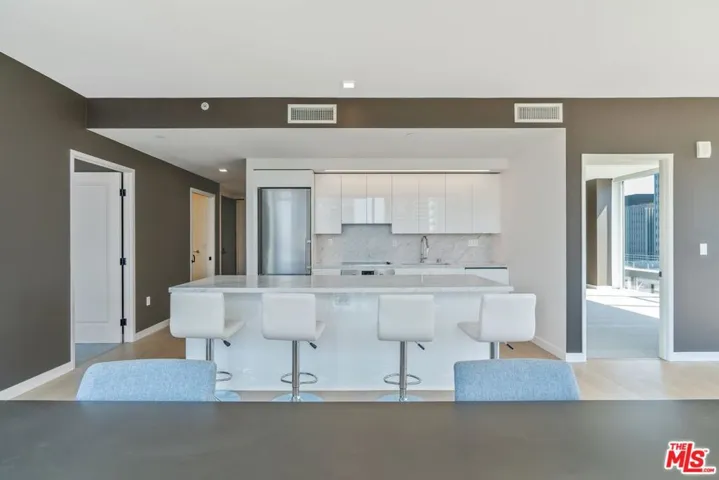 1050 S Grand Avenue 1001, Los Angeles, California 90015
