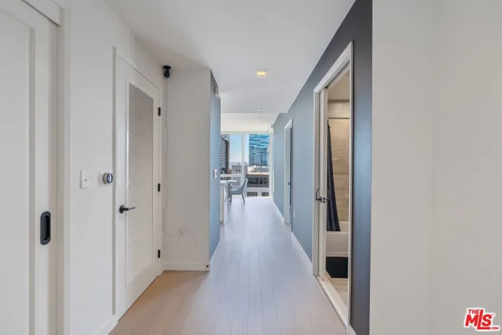 1050 S Grand Avenue 1001, Los Angeles, California 90015