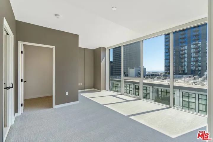1050 S Grand Avenue 1001, Los Angeles, California 90015