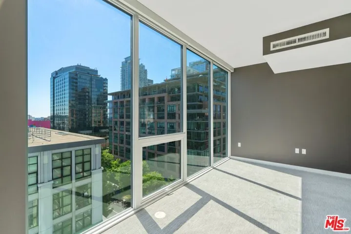 1050 S Grand Avenue 1001, Los Angeles, California 90015