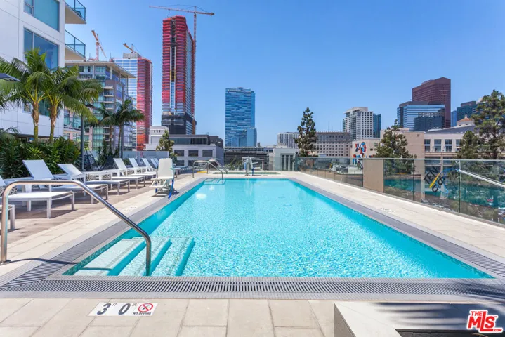 1050 S Grand Avenue 1001, Los Angeles, California 90015