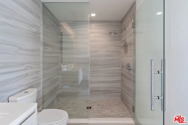 1050 S Grand Avenue 1001, Los Angeles, California 90015