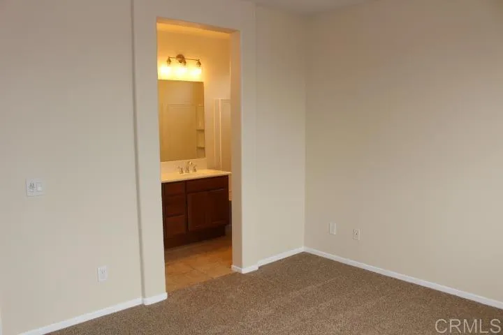 9913 Leavesly Trail, Santee, California 92071