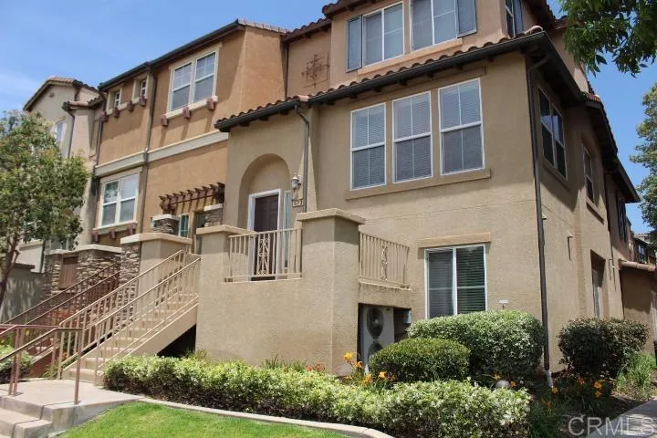 9913 Leavesly Trail, Santee, California 92071