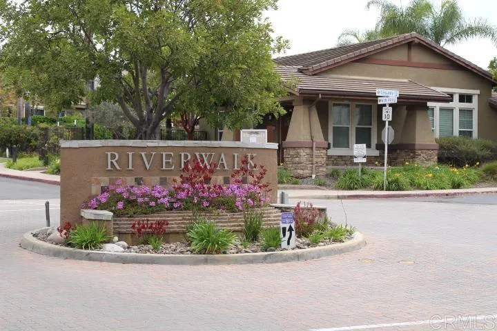 9913 Leavesly Trail, Santee, California 92071