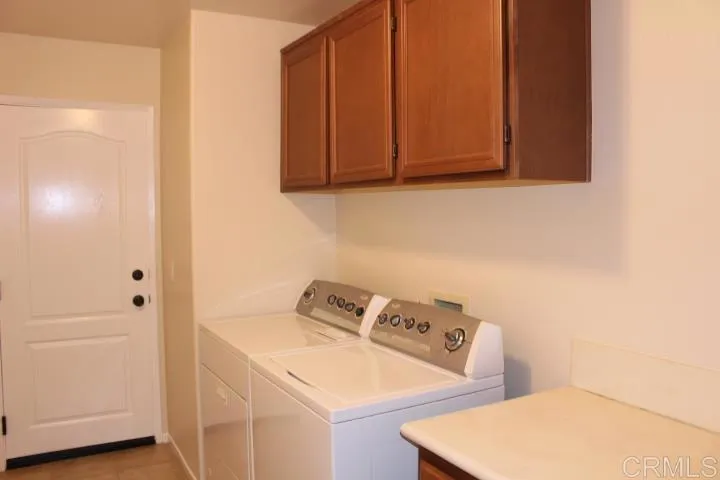 9913 Leavesly Trail, Santee, California 92071