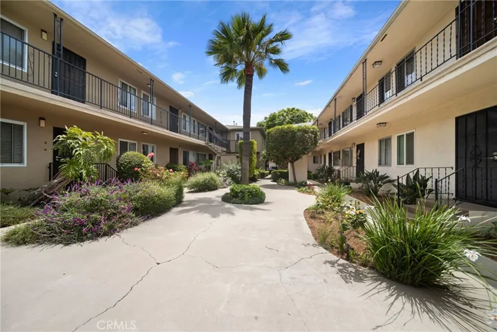 1833 E Appleton Street 12, Long Beach, California 90802