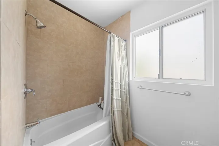 1833 E Appleton Street 12, Long Beach, California 90802