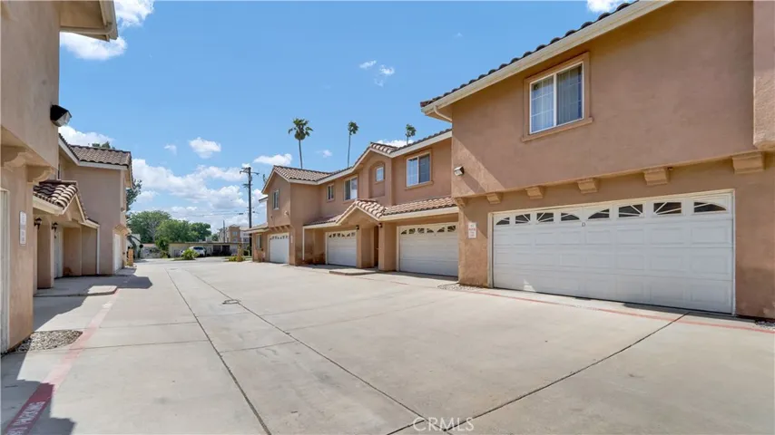 8421 Oleander Avenue, Fontana, California 92335