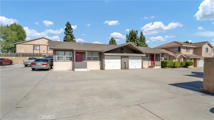 8421 Oleander Avenue, Fontana, California 92335